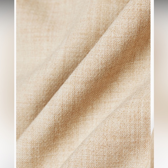 Aritzia Babaton Spotlight Cargo Pant high rise 
Straight Leg - Picture 16 of 16